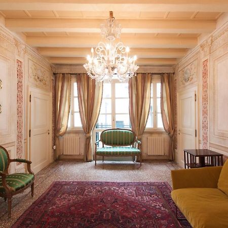 Explore Venice From A Sophisticated Hideaway In San Polo Veneza Exterior foto