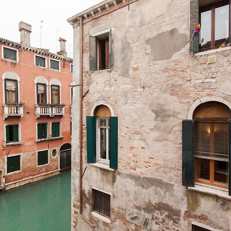 Explore Venice From A Sophisticated Hideaway In San Polo Veneza Exterior foto
