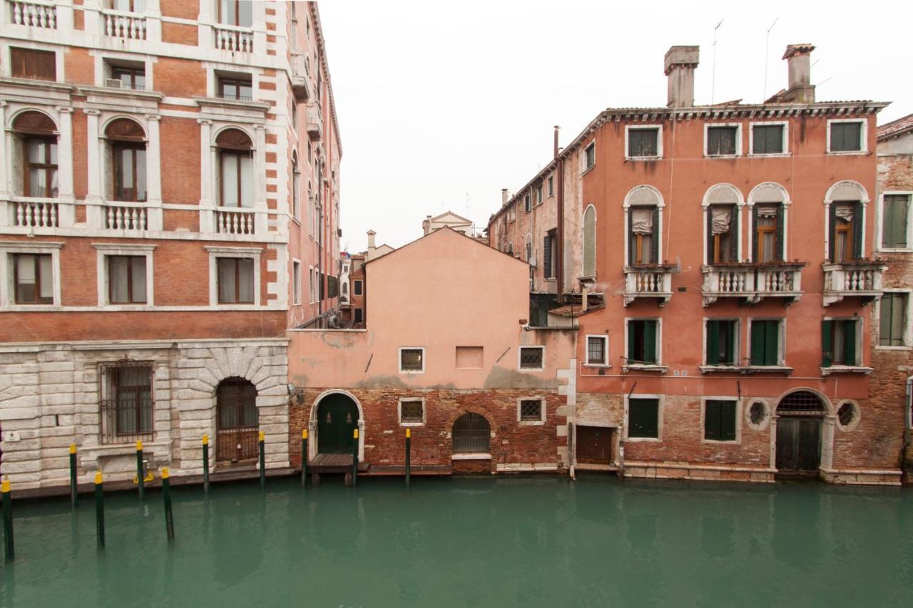 Explore Venice From A Sophisticated Hideaway In San Polo Veneza Exterior foto